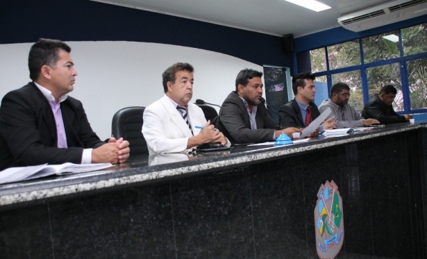 Vereadores convocam presidente da Caerd para explicaes sobre o desabastecimento de gua