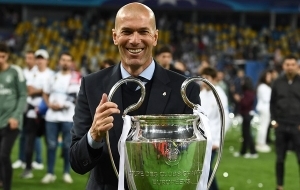 Proposta exorbitante do Catar pode tornar Zidane o técnico mais bem pago do mundo