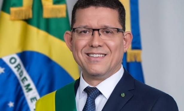 Governador de Rondônia autoriza reabertura de parte do comércio e dos serviços