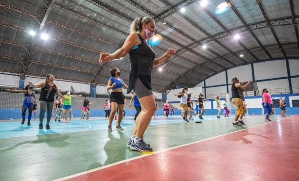 Secretaria de esportes oferece dança para mulheres