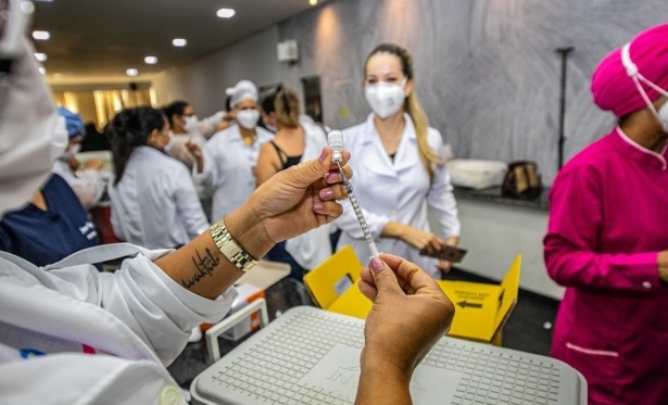 Ji-Paraná começa a vacinar a partir dos 42 anos