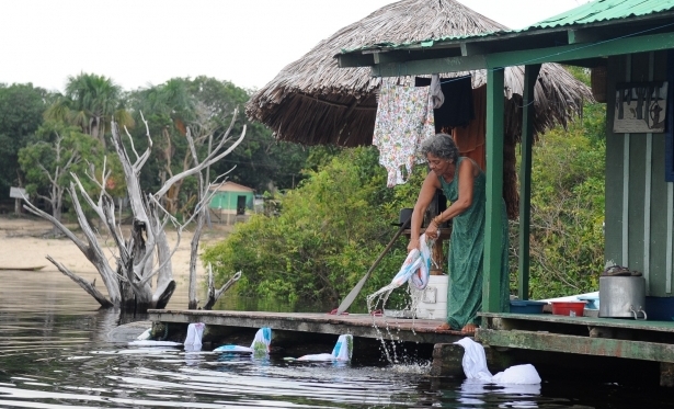 Confira os cuidados com a água durante a seca na Amazônia
