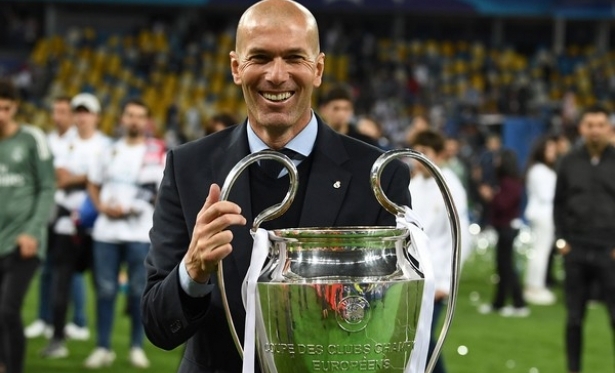 Proposta exorbitante do Catar pode tornar Zidane o técnico mais bem pago do mundo