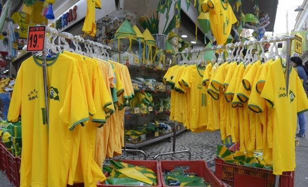 MEIs, micro e pequenas empresas aproveitam Copa do Mundo para ganhar renda extra